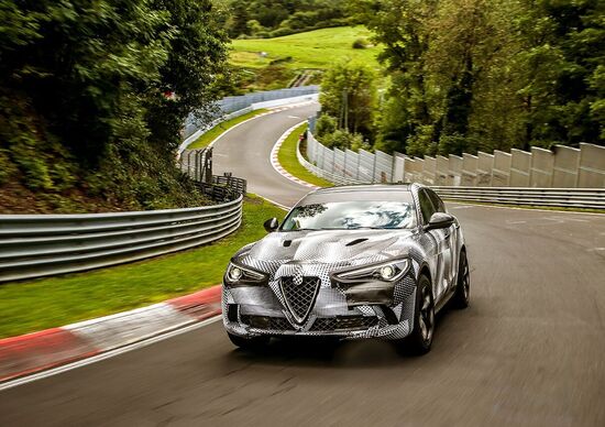 Alfa Romeo Stelvio Quadrifoglio, record al Nurburgring. E' il SUV più veloce