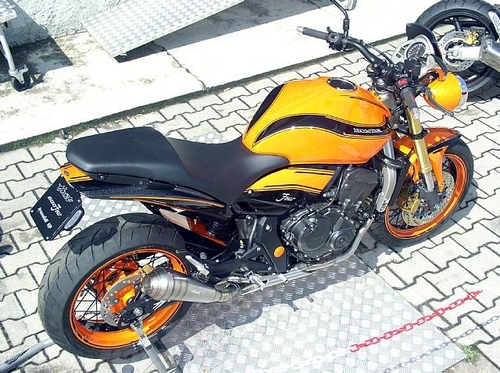 Special Hornet Orange Limited Edition News Moto It