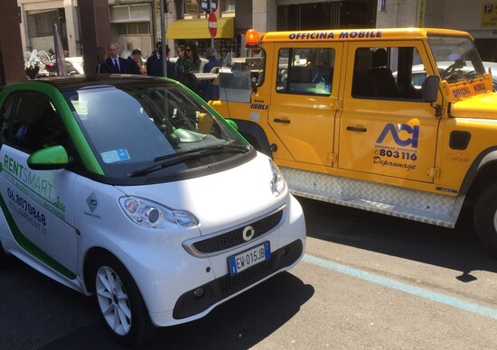 Aci presenta il programma per la mobilità elettrica Aci presenta il programma per la mobilità elettrica