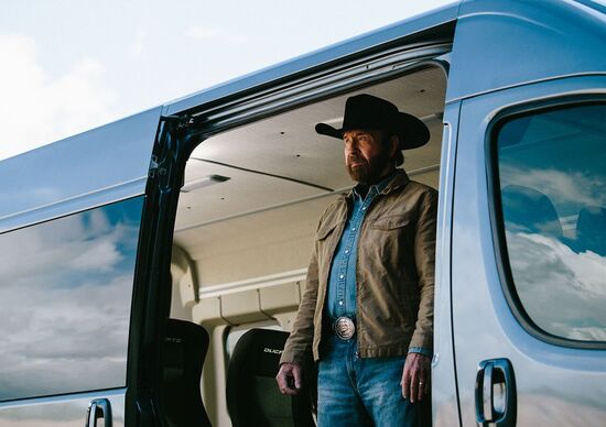 Chuck Norris guida Fiat Chuck Norris guida Fiat