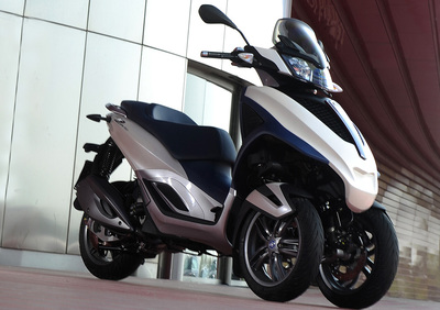 PIAGGIO MP3 BATTERIA SCARICA
