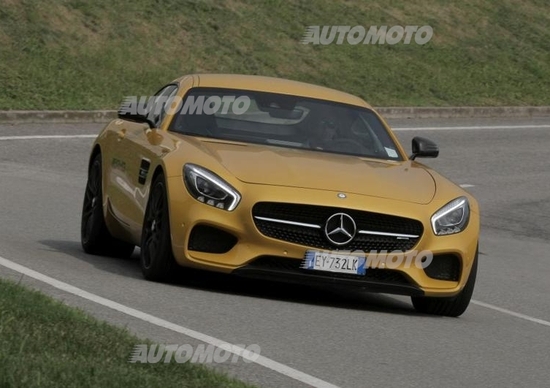 Mercedes-AMG, emozioni in movimento Mercedes-AMG, emozioni in movimento