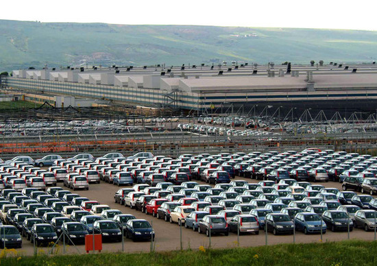 ANFIA: Dieci anni di mercato auto in Italia ANFIA: Dieci anni di mercato auto in Italia