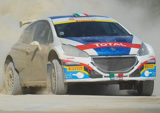 Peugeot 208 R5 ed R2 Peugeot 208 R5 ed R2