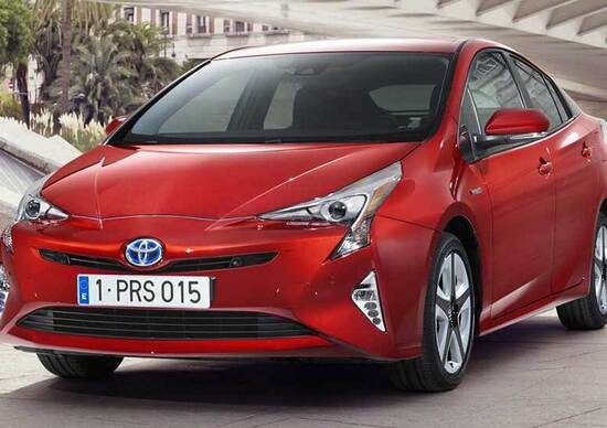 Nuova Toyota Prius: ancora più eccentrica. I primi dettagli Nuova Toyota Prius: ancora più eccentrica. I primi dettagli