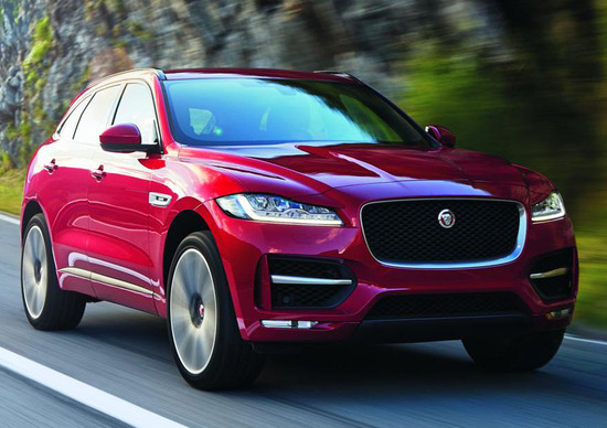 Jaguar F-Pace: lanciata la sfida a Porsche Macan Jaguar F-Pace: lanciata la sfida a Porsche Macan