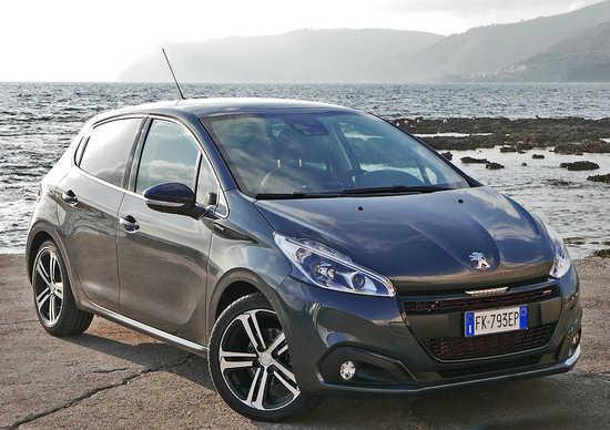 Peugeot 208 GT Line, quasi... GTi Peugeot 208 GT Line, quasi... GTi
