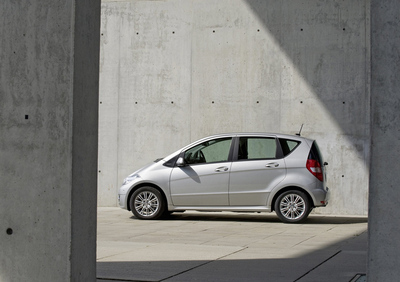 anno 2009-2013 1 pezzi Tappetino In Gomma Tappetino Anteriore Conducente-TOYOTA VERSO