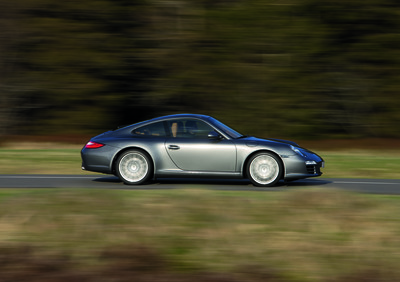 apertura cofano porsche batteria scarica