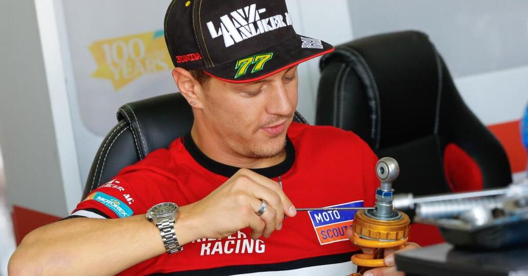 Moto2. Annullata la vittoria di Aegerter a Misano. Irregolarità tecnica