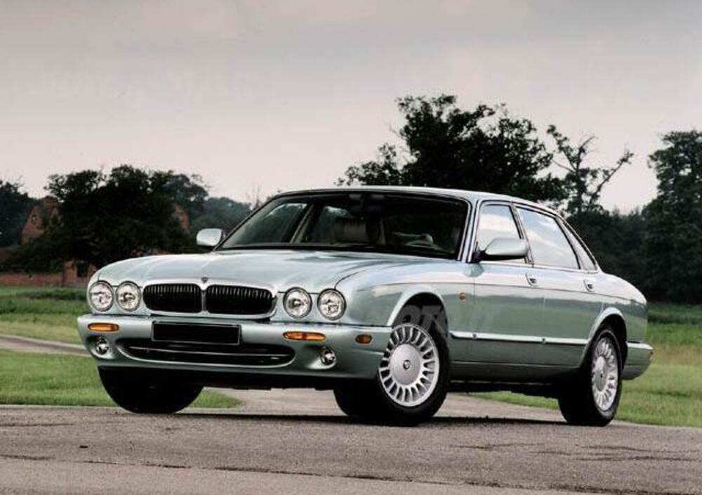 Jaguar Xj8 3.2 Cat (10/1997 - 08/1999): Prezzo E Scheda Tecnica - Automoto.it