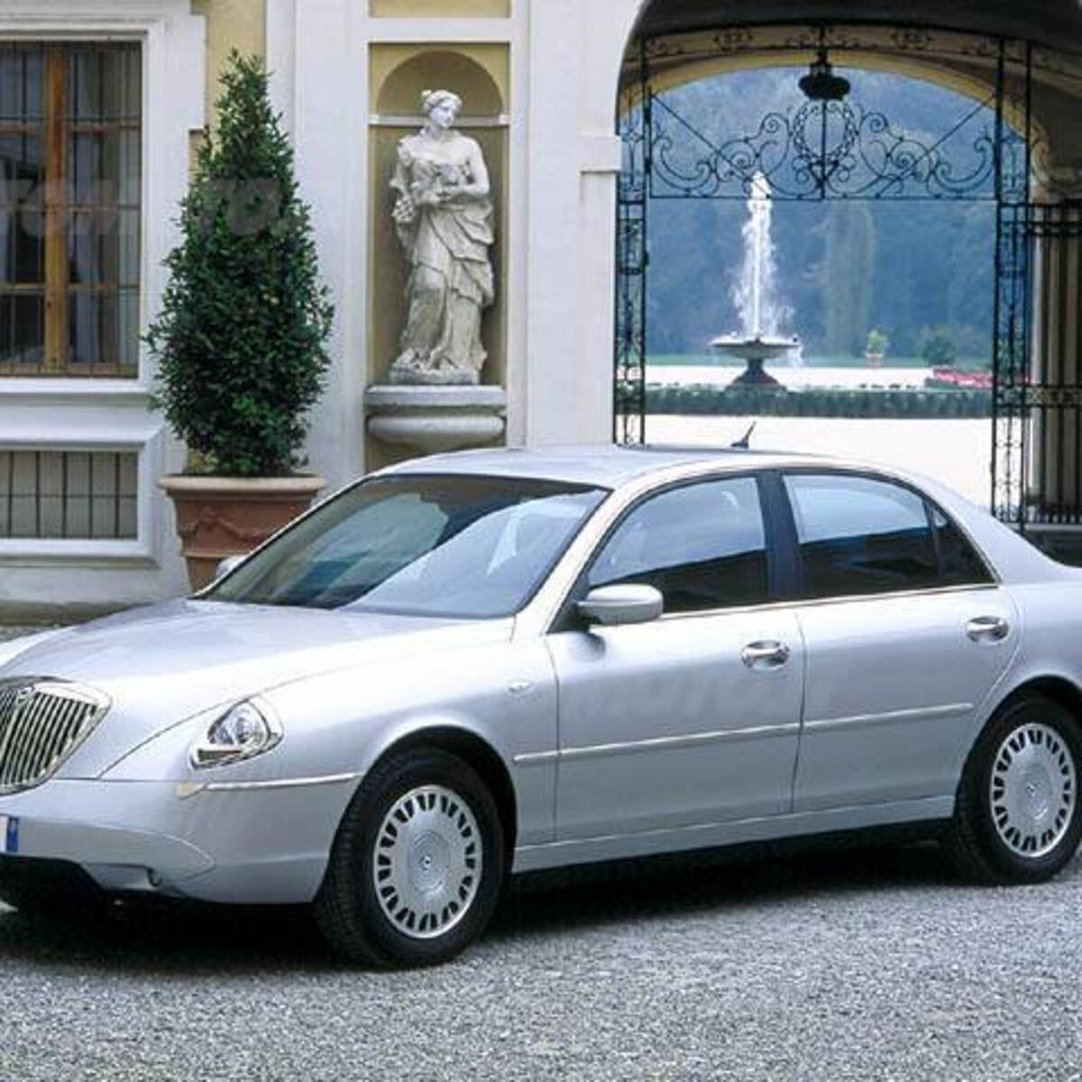 lancia thesis limited edition