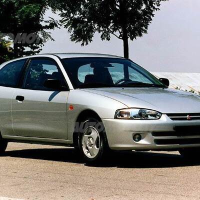 Mitsubishi colt 1997