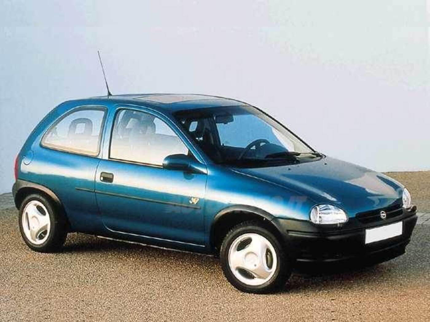 Opel Corsa 1.4i cat 3 porte Joy (09/1993 - 09/1994): prezzo e scheda  tecnica - Automoto.it