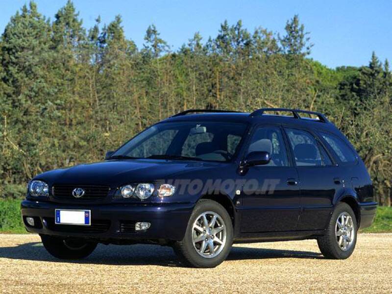 Toyota Corolla Station Wagon 2.0 Tdi D-4D cat Station Wagon (04/2001