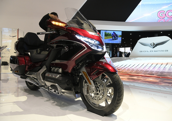 Honda GL 1800 Gold Wing 2018. Cambia tutta e si fa in tre Honda GL 1800 Gold Wing 2018. Cambia tutta e si fa in tre