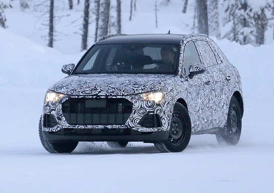 Audi Q3 2018, eccola nei primi test Audi Q3 2018, eccola nei primi test