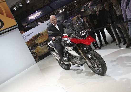 EICMA 2015, Stephan Schaller (BMW): “Una GS elettrica? Ci arriveremo” EICMA 2015, Stephan Schaller (BMW): “Una GS elettrica? Ci arriveremo”