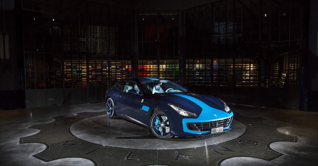 Lapo firma “Azzurra”: una Ferrari GTC4 Lusso d’alta moda