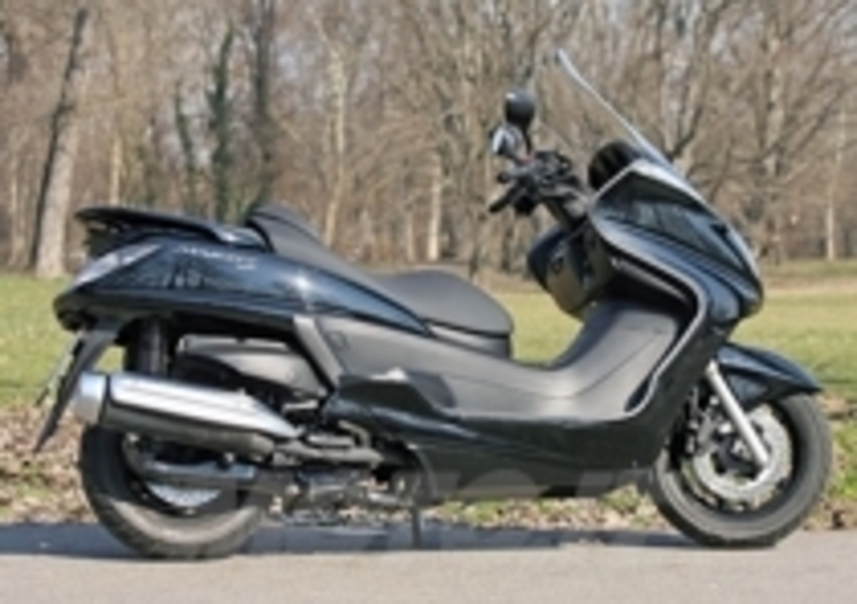 Prova YAMAHA Majesty 400 Prove Moto.it Prova YAMAHA Majesty 400 Prove Moto.it