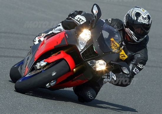 Aprilia RSV1000R e R Factory '06 Aprilia RSV1000R e R Factory '06