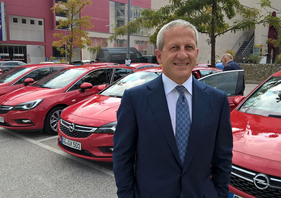 Nuova Opel Astra, Matteucci: «Da 17.600 euro con più qualità e tecnologia» Nuova Opel Astra, Matteucci: «Da 17.600 euro con più qualità e tecnologia»