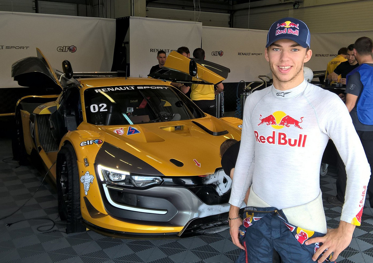 Gasly Red Bull Renault R S 01 La Vorrei Come Auto Stradale News Automoto It