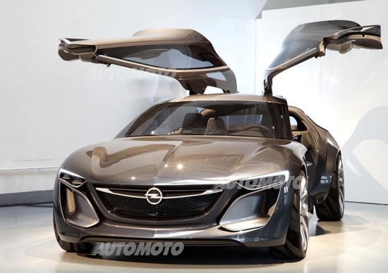 Opel OnStar: dalla Monza all'Astra. Il concierge di bordo diventa realtà Opel OnStar: dalla Monza all'Astra. Il concierge di bordo diventa realtà