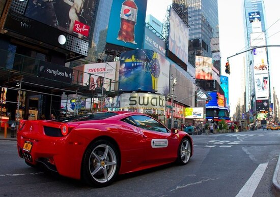 Ferrari: oggi il debutto del Cavallino a Wall Street Ferrari: oggi il debutto del Cavallino a Wall Street