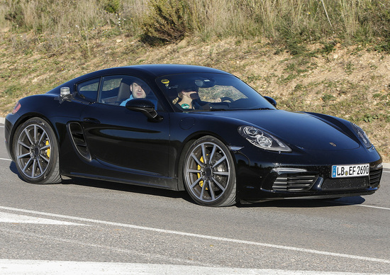 Porsche Cayman restyling: in arrivo con il 4 cilindri boxer? Porsche Cayman restyling: in arrivo con il 4 cilindri boxer?