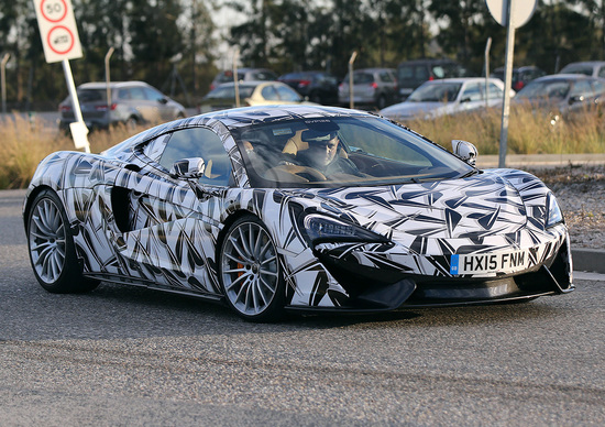 McLaren 570 GT: all'orizzonte la prima 2+2 di Woking McLaren 570 GT: all'orizzonte la prima 2+2 di Woking