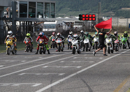12 Pollici Italian Cup. Altro che minimoto! 12 Pollici Italian Cup. Altro che minimoto!