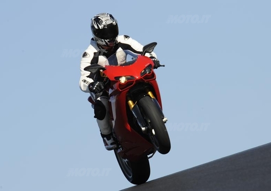 DUCATI 1198 S DUCATI 1198 S