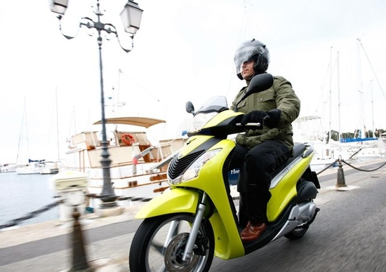 HONDA SH 125i - 150i HONDA SH 125i - 150i