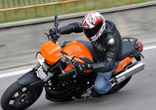 BMW F 800 R BMW F 800 R