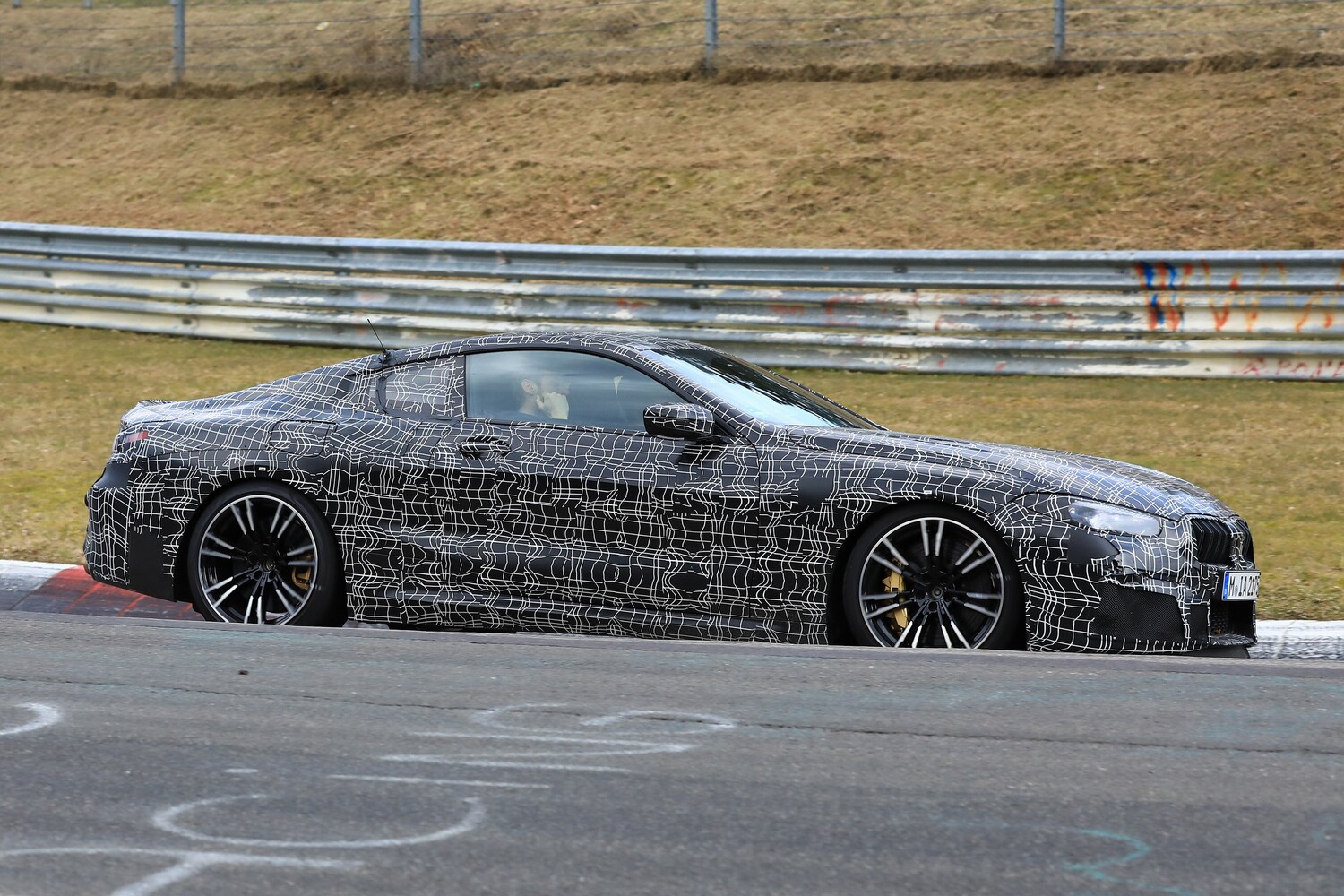 BMW M8, foto spia al Nürburgring