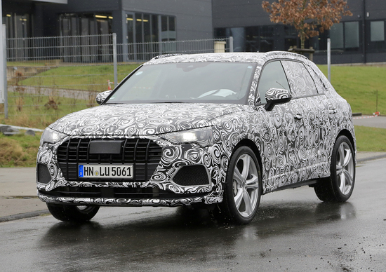 Nuova Audi SQ3, si intravede il nuovo modello del compact SUV Nuova Audi SQ3, si intravede il nuovo modello del compact SUV