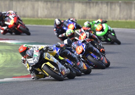CIV 2018. Supersport e Moto3 spettacolari al Mugello CIV 2018. Supersport e Moto3 spettacolari al Mugello
