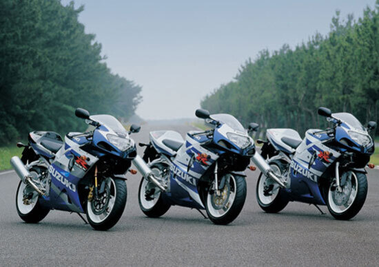 Suzuki festeggia i 25 anni della GSX-R Suzuki festeggia i 25 anni della GSX-R