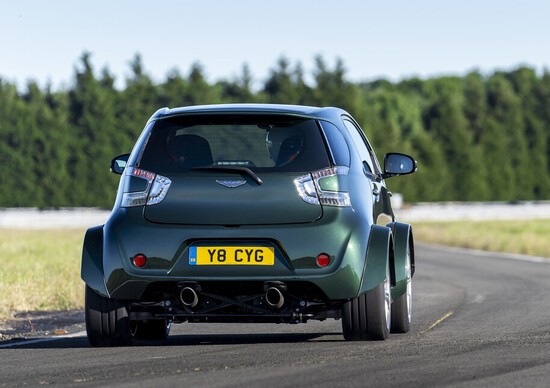 Aston Martin Cygnet V8, la citycar da 430 CV Aston Martin Cygnet V8, la citycar da 430 CV