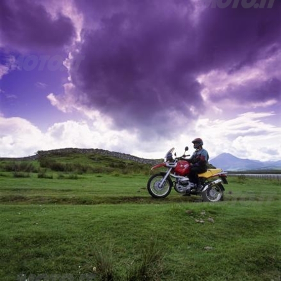La BMW GS compie 30 anni. Buon compleanno! La BMW GS compie 30 anni. Buon compleanno!