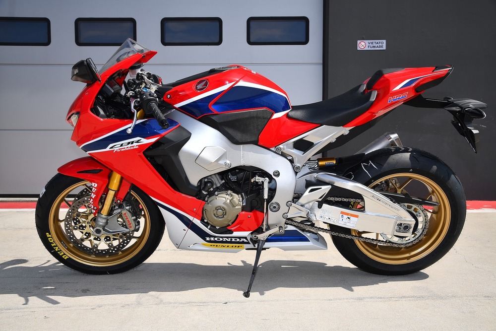 kawasaki cbr 1000rr
