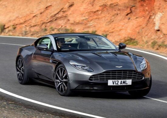 Aston Martin DB11, la “DB” più veloce di sempre al Salone di Ginevra 2016 Aston Martin DB11, la “DB” più veloce di sempre al Salone di Ginevra 2016