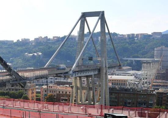 Ponte Morandi, Autostrade: «Rispettati gli obblighi» Ponte Morandi, Autostrade: «Rispettati gli obblighi»