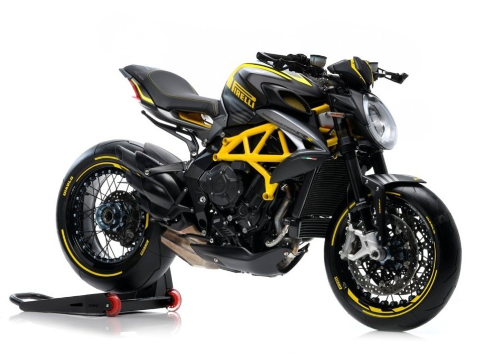 MV Agusta Brutale 800 RR Pirelli (2019), prezzo e scheda tecnica Moto.it