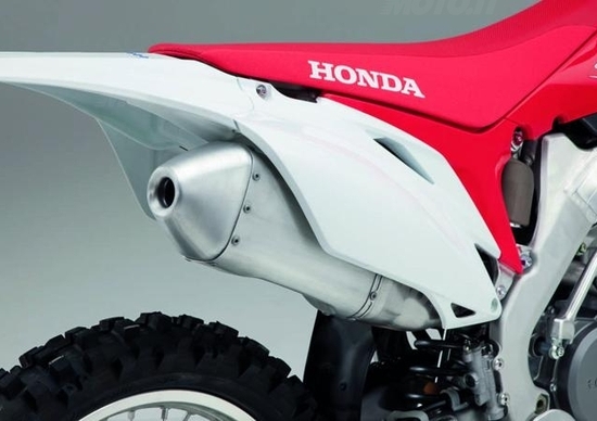 Motocross. Le Honda CRF del 2011 sono pronte Motocross. Le Honda CRF del 2011 sono pronte