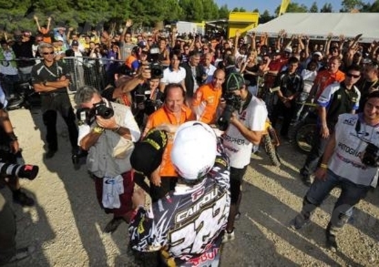 L'intervista a Cairoli dopo il GP di Fermo L'intervista a Cairoli dopo il GP di Fermo