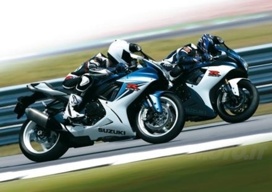 Le nuove Suzuki GSX-R 600 e GSX-R 750 2011 Le nuove Suzuki GSX-R 600 e GSX-R 750 2011