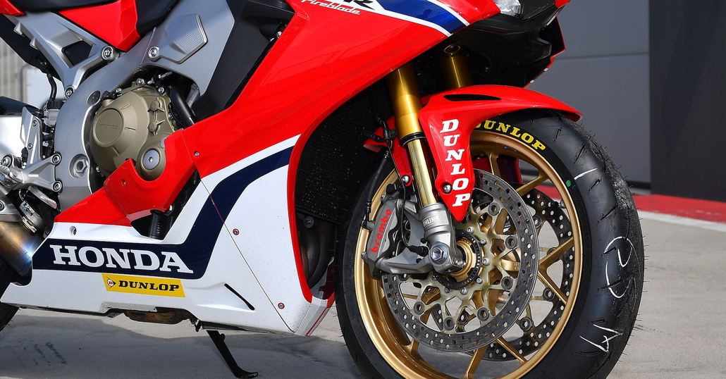 Rodaggio pneumatici moto nuovi: cosa c'è da sapere
