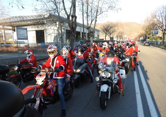 I “Babbi Natale in moto” ritornano per beneficenza! I “Babbi Natale in moto” ritornano per beneficenza!